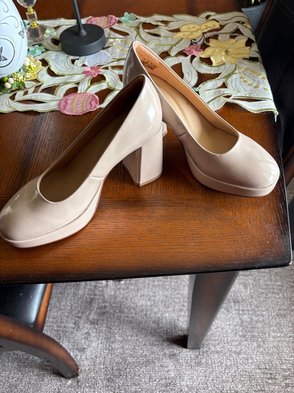 Clarks Women's Nude Patent Block Heel Pumps